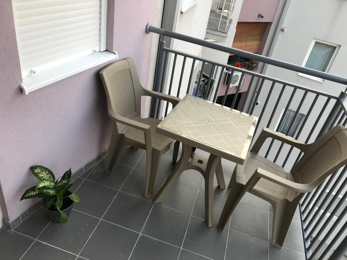 La Apartamento Jagodina Buitenkant foto